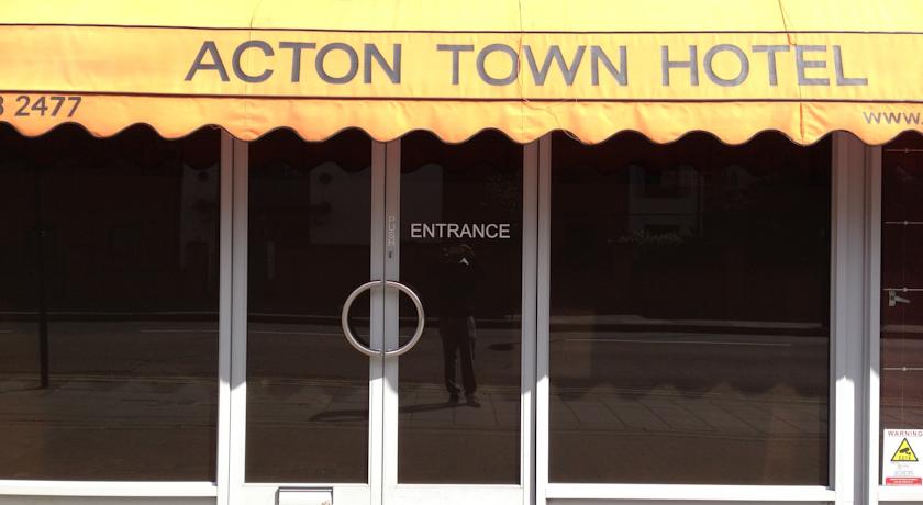 Acton Town Hotel