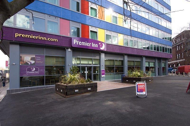 Premier Inn Leicester City Centre